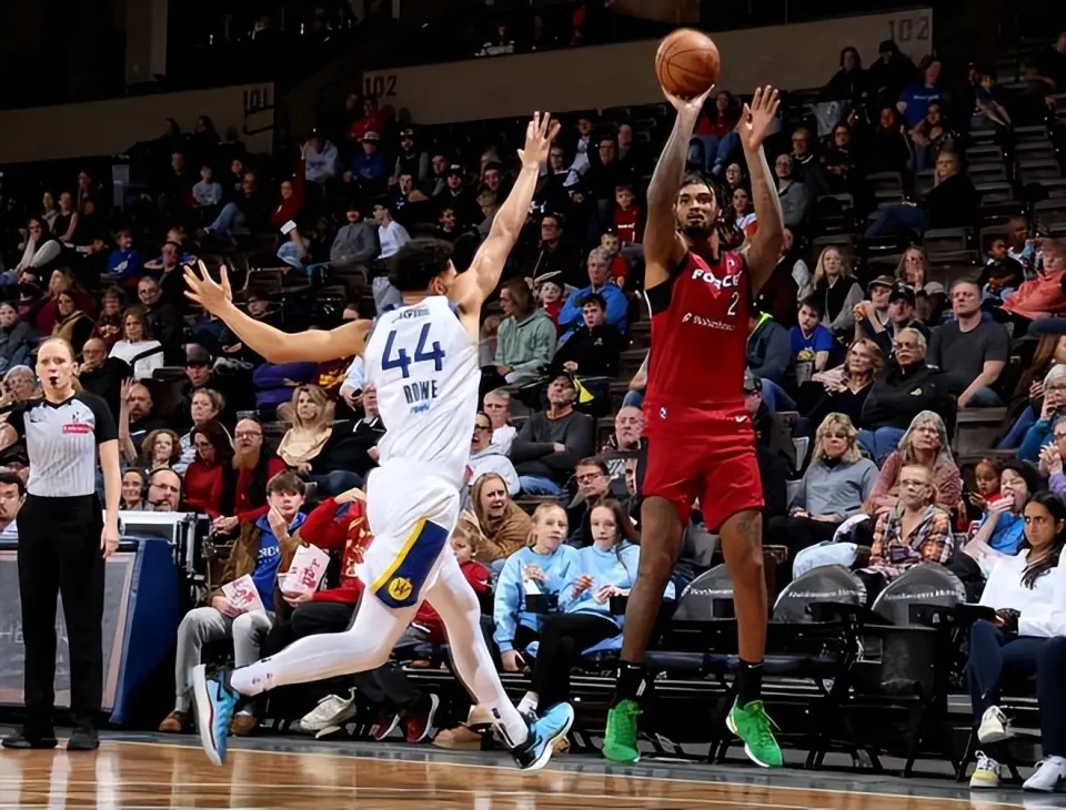 都没有突出, 山东队进行, CBA 都没有突出, 山东队进行, CBA